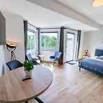 Appartement Stadtwald Langzeit-apartment - Kueche - Waschmaschine - S-bahn Direkt