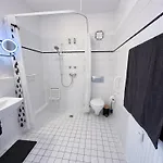 Stadtwald Langzeit-apartment - Kueche - Waschmaschine - S-bahn Direkt Appartement