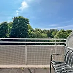Appartement Stadtwald Langzeit-apartment - Kueche - Waschmaschine - S-bahn Direkt *