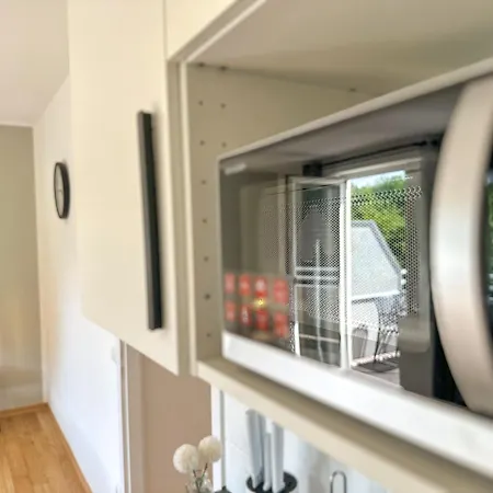 Appartement Stadtwald Langzeit-apartment - Kueche - Waschmaschine - S-bahn Direkt *