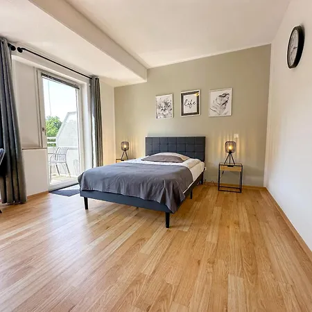 Apartmán Stadtwald Langzeit-apartment - Kueche - Waschmaschine - S-bahn Direkt