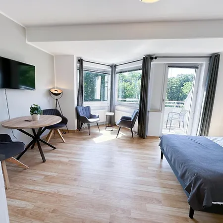 Stadtwald Langzeit-apartment - Kueche - Waschmaschine - S-bahn Direkt * 埃森