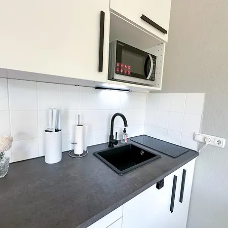 公寓 Stadtwald Langzeit-apartment - Kueche - Waschmaschine - S-bahn Direkt *