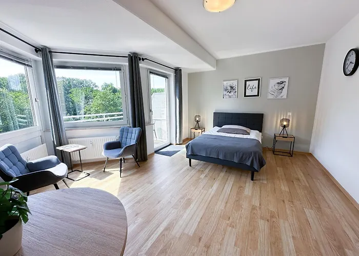 Stadtwald Langzeit-apartment - Kueche - Waschmaschine - S-bahn Direkt