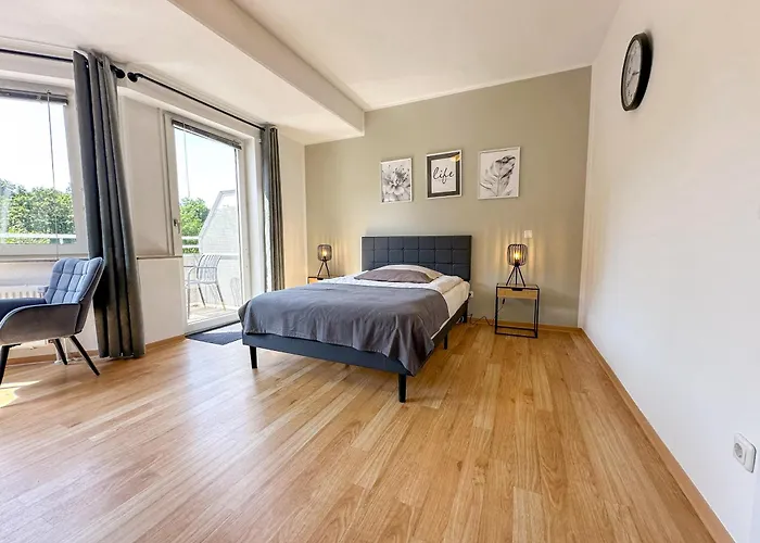 Apartment Stadtwald Langzeit-apartment - Kueche - Waschmaschine - S-bahn Direkt