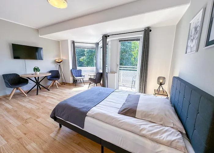 Apartamento Stadtwald Langzeit-apartment - Küche - Waschmaschine - S-bahn Direkt *
